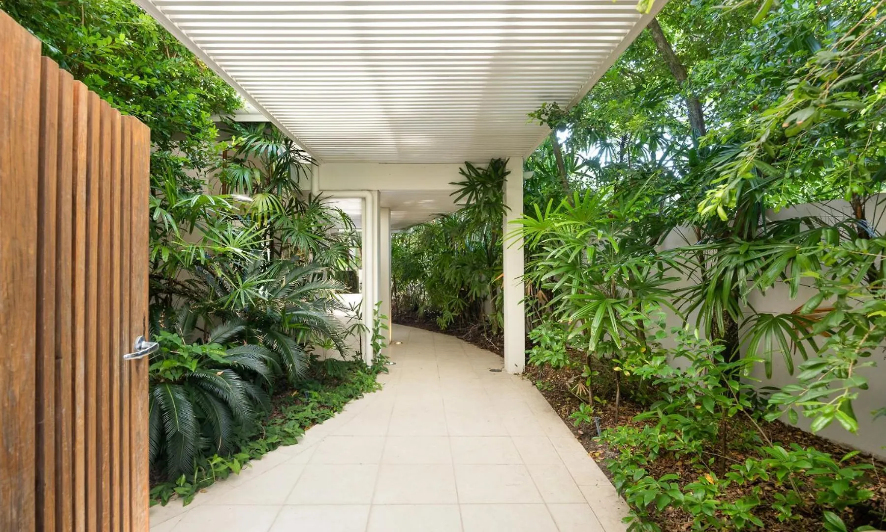 Willa Pet-Friendly Waterfront Hideaway Noosa 0*,  Australia