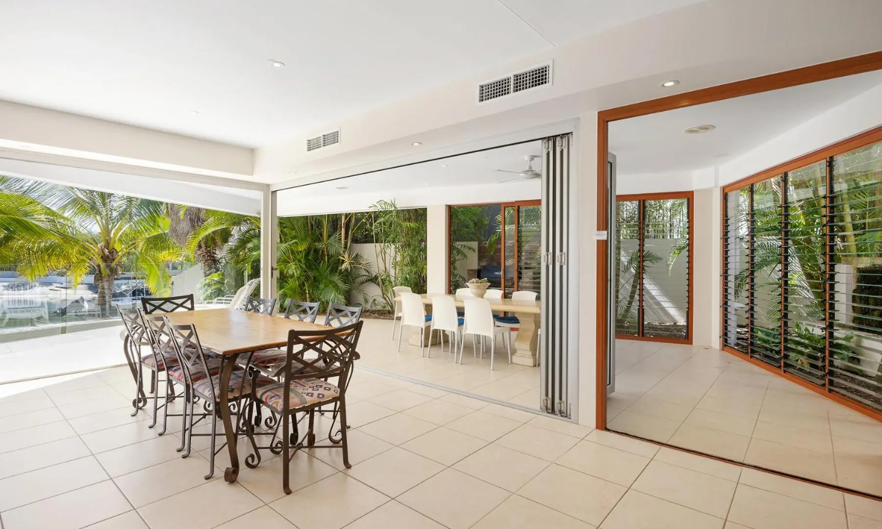 Willa Pet-Friendly Waterfront Hideaway Noosa 0*,  Australia
